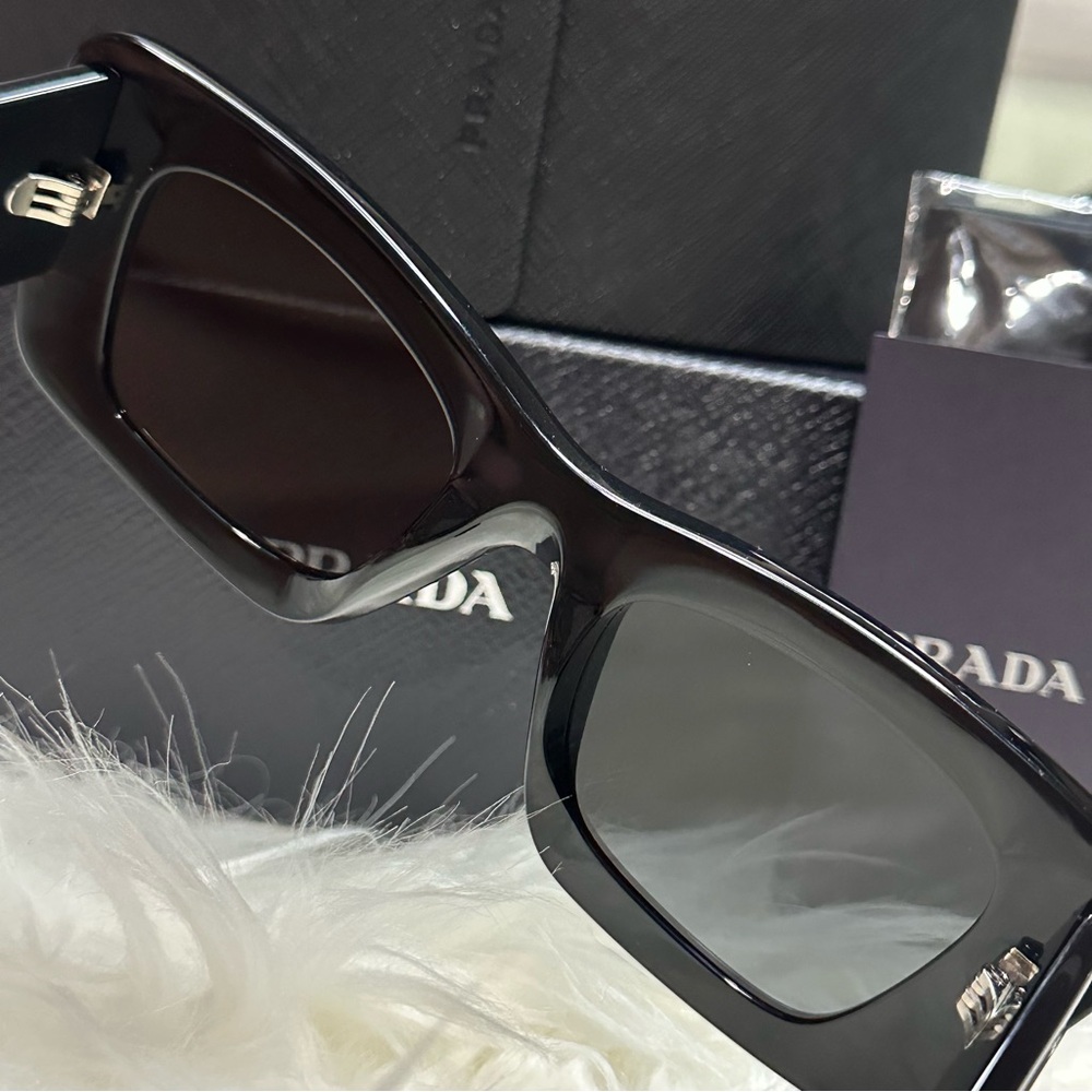 New Prada Rectangular Marble Acetate Cat-Eye Sung… - image 7